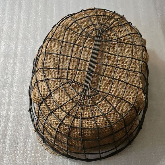 Rustic Vintage Wire Basket Set with Burlap Lining - Picture 3 of 8